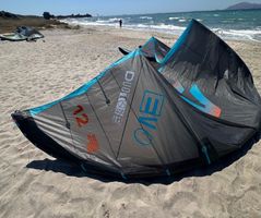 Duotone Evo SLS 12m Kitesurf-Kite guter Zustand