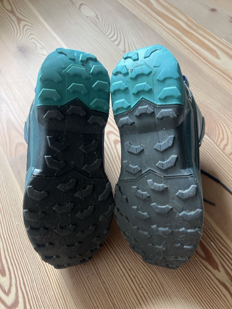 Adidas Herrenschuhe: Adidas Terrex Winter Boots Size 38 – Gebraucht aus Zürich von tsw_f52q 4