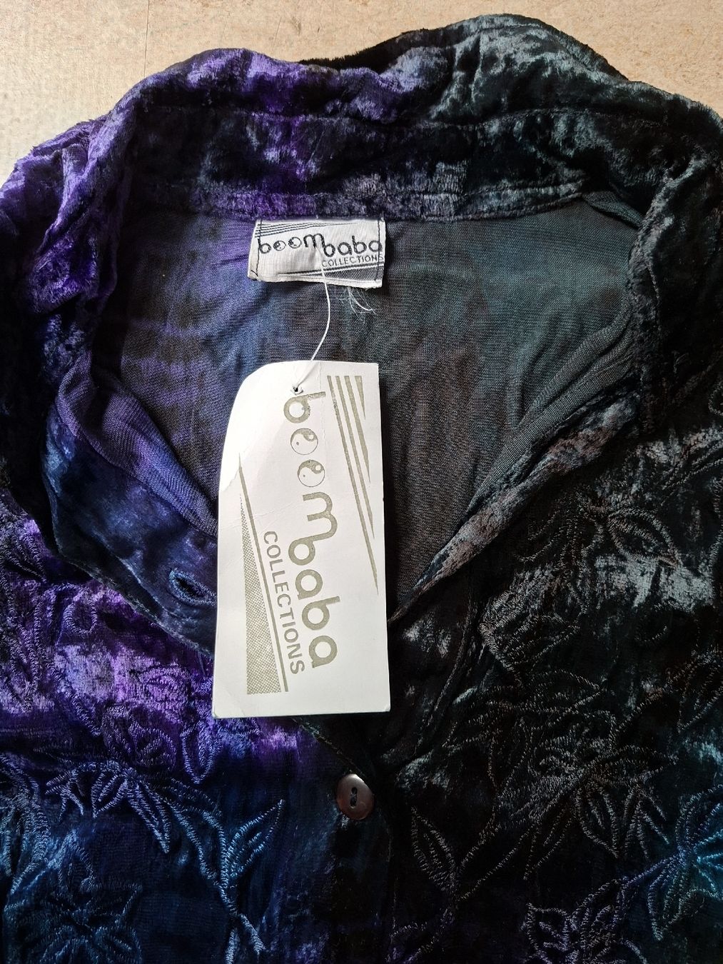 Boom Baba Camicette: Samt-Bluse von Boom Baba, ca. Gr.M/L , Neu – Nuovo (secondo la descrizione) da Klingnau venduto da vollmond36 3