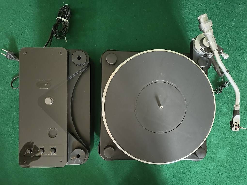 Tourne-disques: MICRO SEIKI RX-1500/RY-1500D – D'occasion à Birr par miminus2