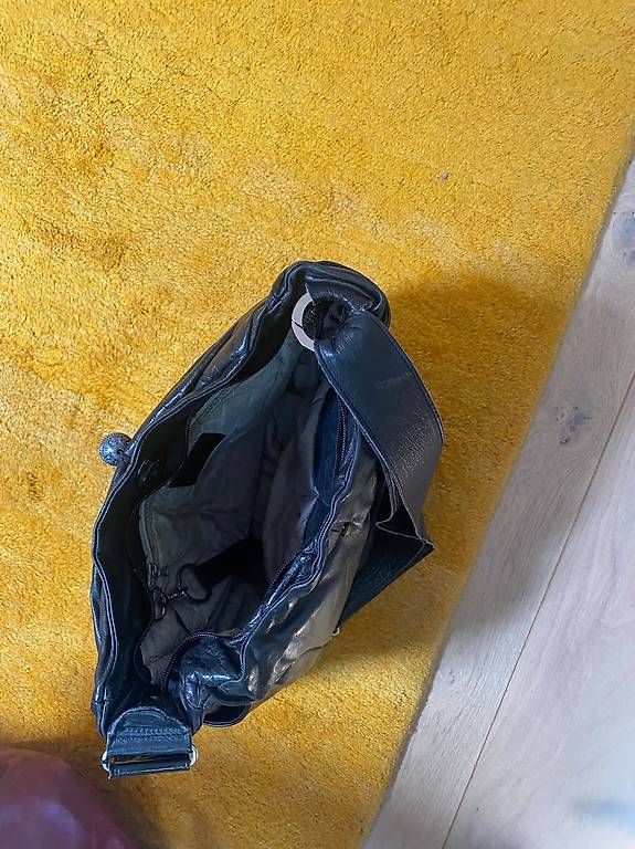 Borse da donna: Handtasche Damen schwarz – Usato da Bern venduto da catherine1 3