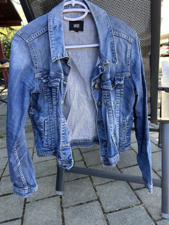 Coole Jeansjacke von YES NO, Grösse S - Top Zustand!