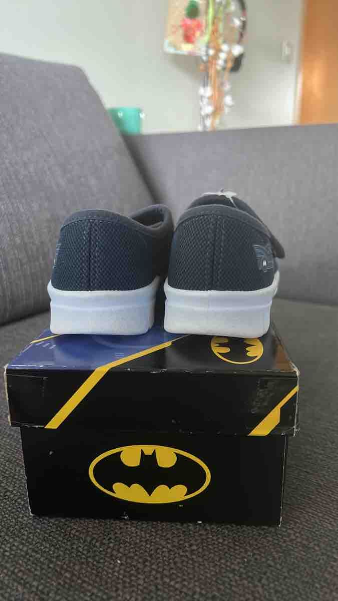 Scarpe per ragazzi: Batman Children Slippers, Size 27 – Nuovo (secondo la descrizione) da Oberägeri venduto da Sellystuffs 2