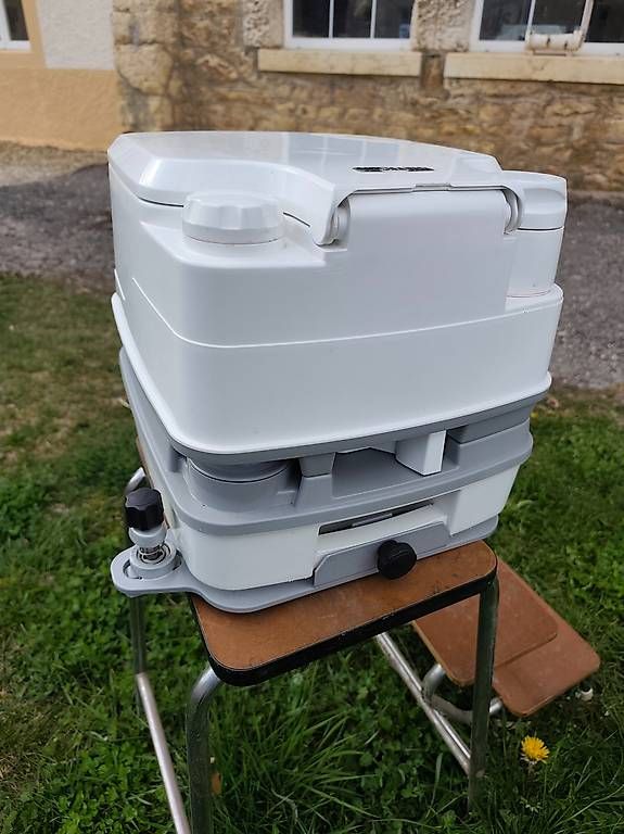 WC: WC Porta-Potti 335 – Usato da Cernier venduto da zam_85d5 2