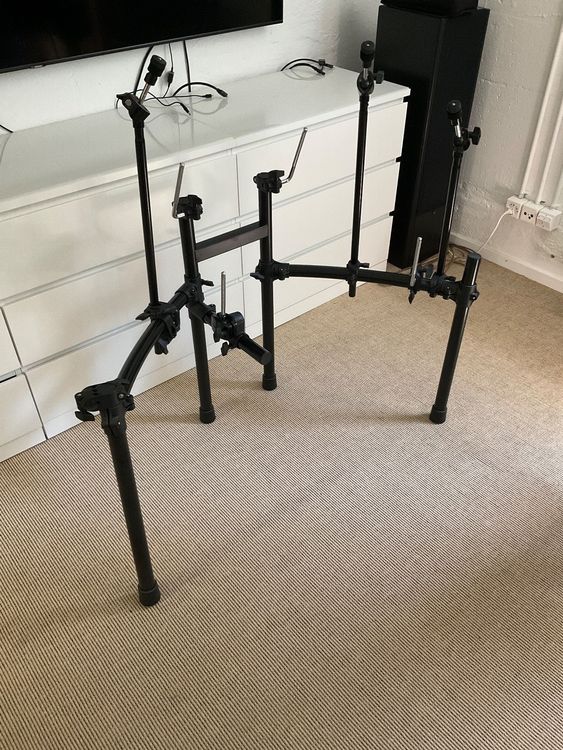 ROLAND DrumRack MDS Compact inkl. Halter neuwertig! Acheter sur