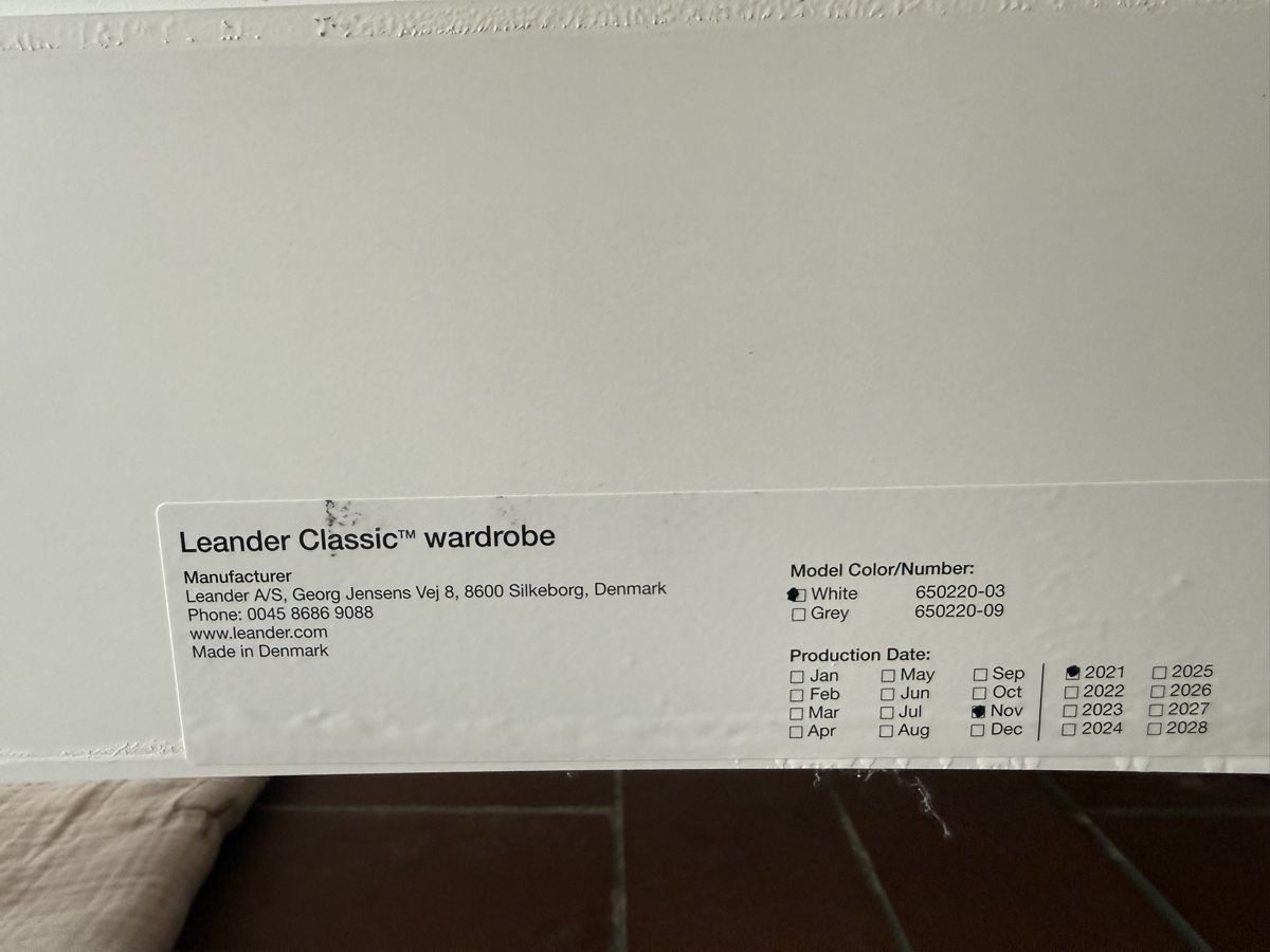 Armadi: Leander kleiderschrank – Usato da Riehen venduto da josh_lubin 4