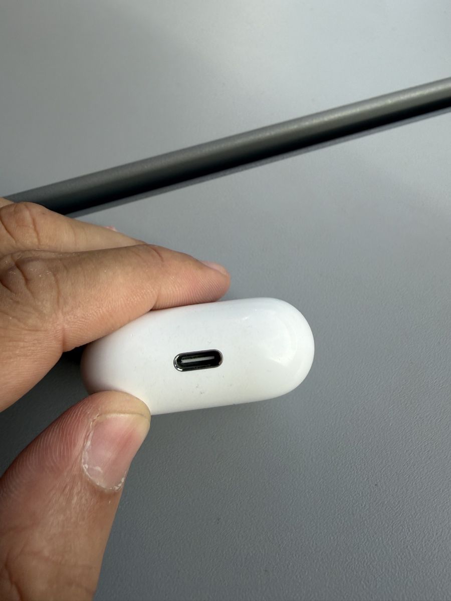 Apple Cuffie: Airpods 4 – Usato da Murgenthal venduto da kev_mmr6 1