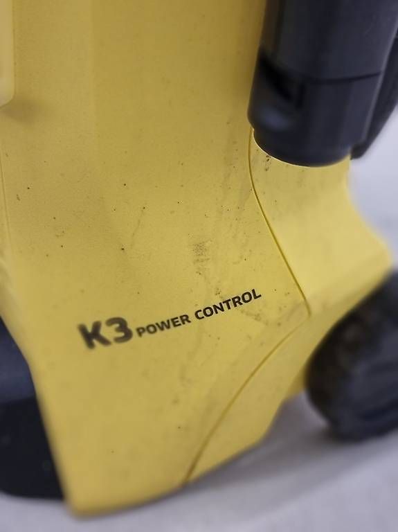 Idropulitrici ad alta pressione: KARCHER K3 power control – Usato da Orsières venduto da reg_9wmb 1