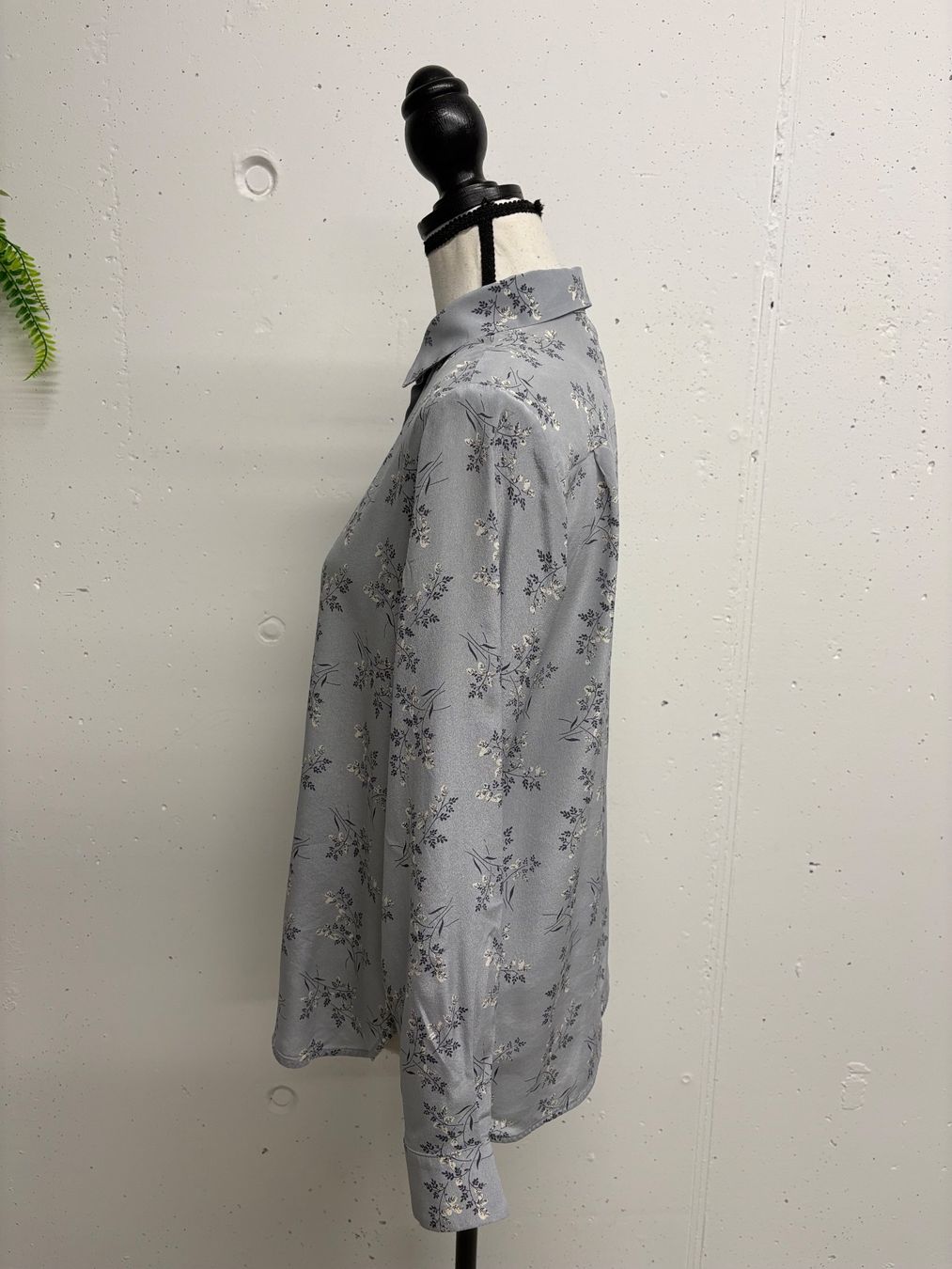 Max Mara Blusen: Weekend Max Mara Seidenbluse 36 gemustert hellblau – Neu (gemäss Beschreibung) aus Regensdorf von secondchancefashion 2