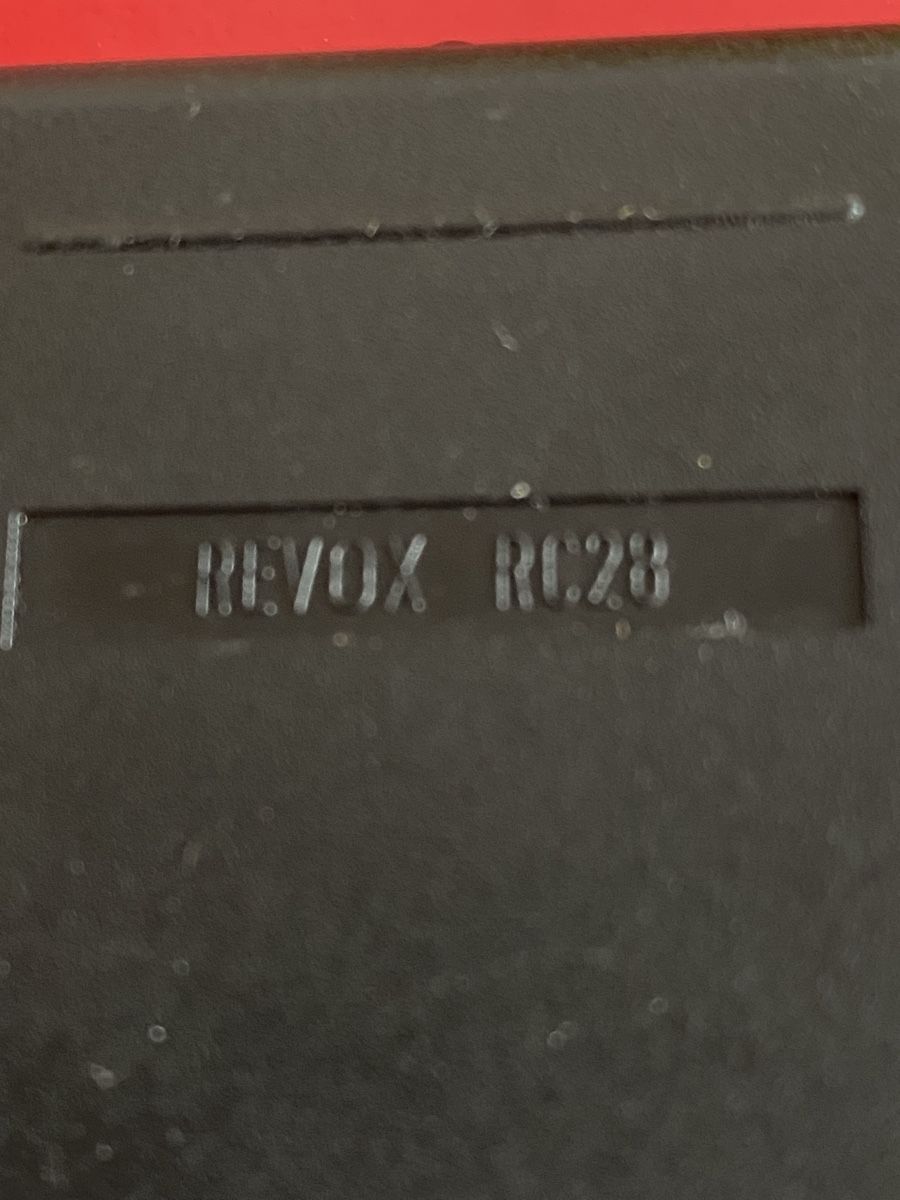 Revox Telecomandi: Revox RC28 Fernbedienung  – Usato da Luzern venduto da Harikan 2