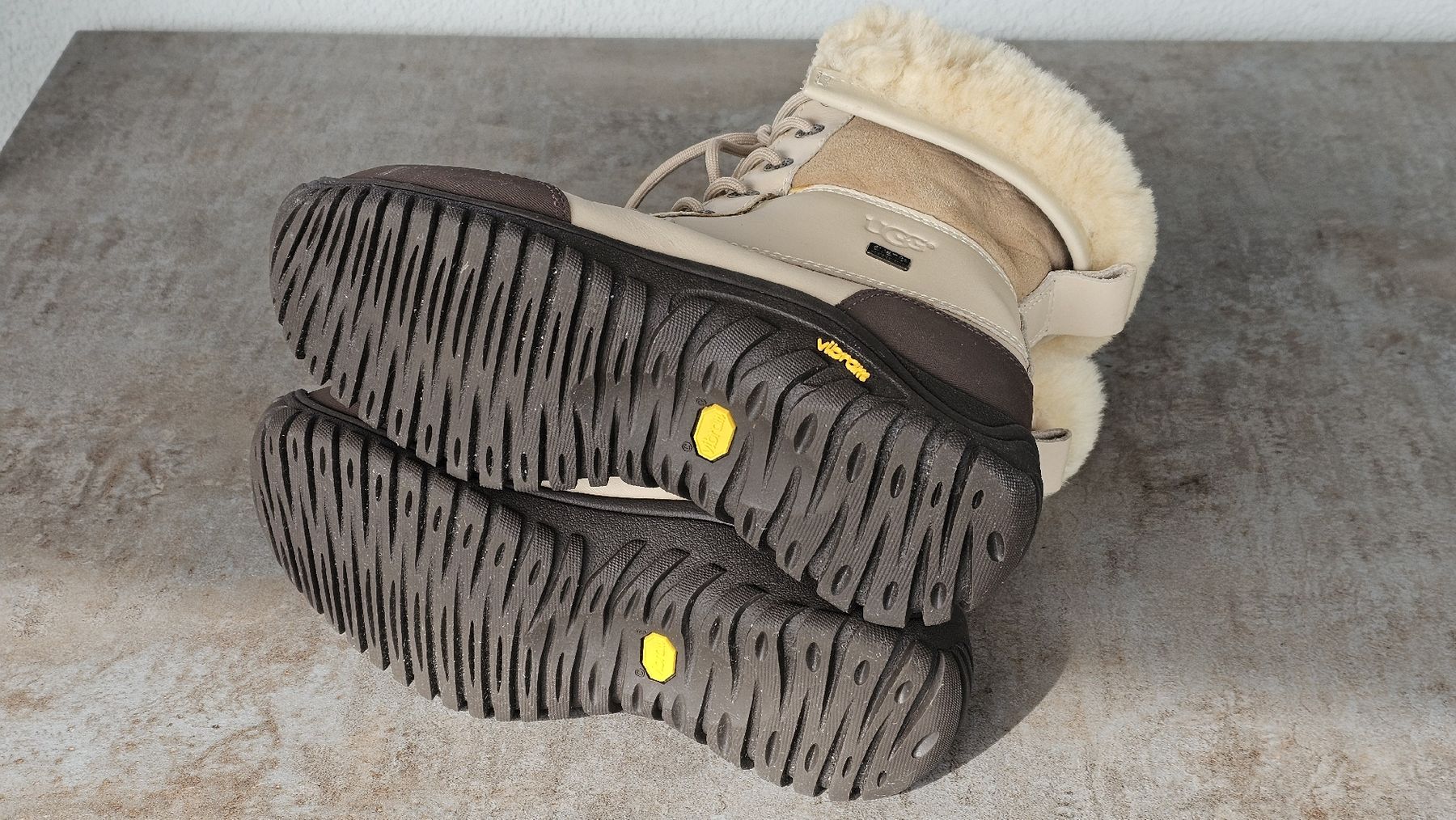 Ugg Damenschuhe: UGG Adironack Boot – Neu (gemäss Beschreibung) aus Uitikon Waldegg von Haydee12 1