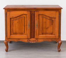 Elegante Kirschbaum-Kommode, schön gearbeitete Deckplatte