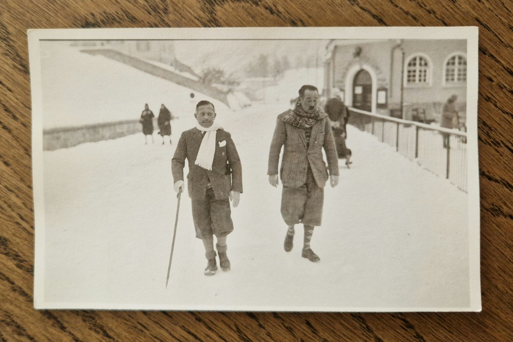 Cartoline postali: Zwei Männer in St. Moritz, Winter 1932 – Usato da Ebikon venduto da Donar50 1