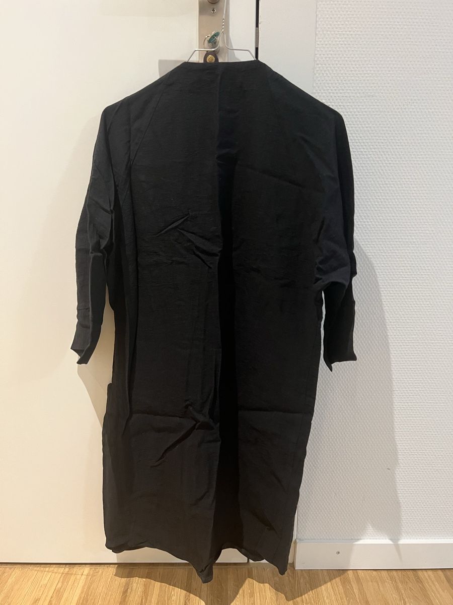 Vestiti: Black cardigan dress – Usato da Adliswil venduto da Marjin 1