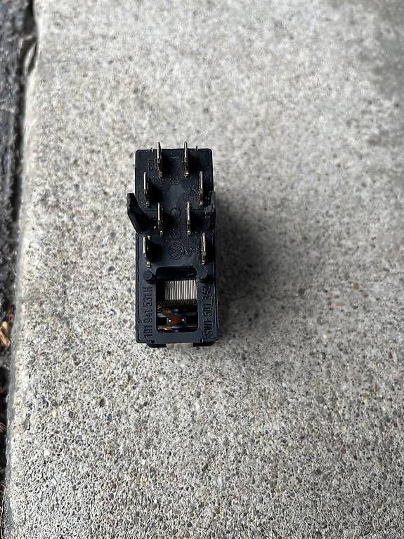 Volkswagen Tutti pezzi di ricambio auto: Vw Golf 2 Lichtschalter – Usato da Lichtensteig venduto da Daniel_212884 2