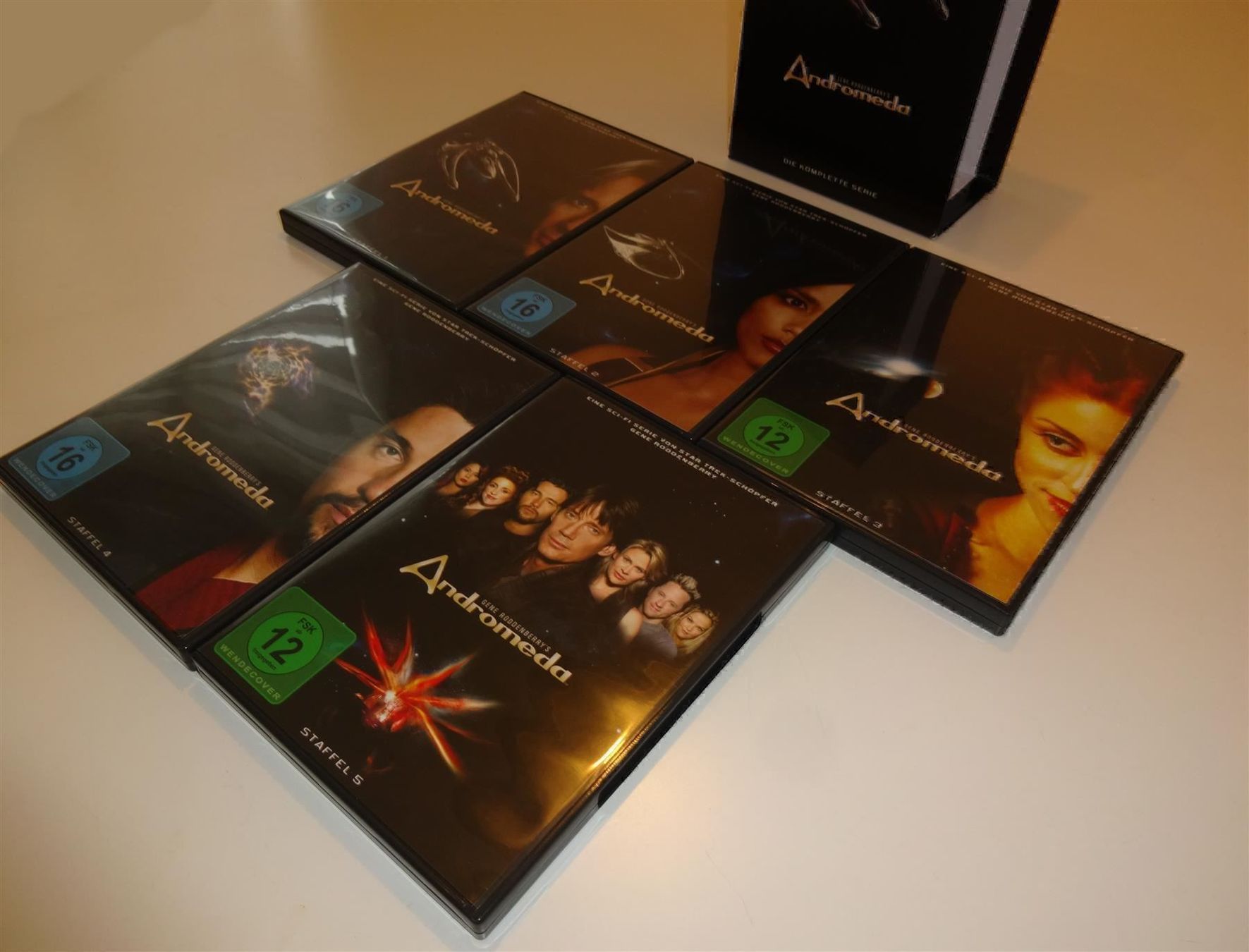 Alle DVDs: DVD Sammlerbox Andromeda - 1 Stück - – Gebraucht aus St. Gallen von WWL 2