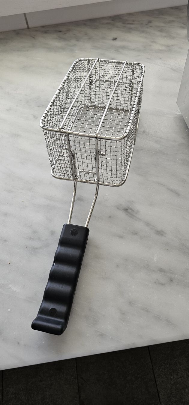 Weber Elettrodomestici da cucina: Fritteuse Weber 3,5 Liter – Usato da Oensingen venduto da Nusadua 3