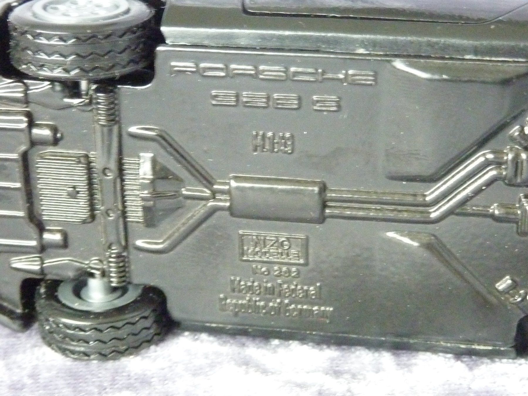 Porsche Modellini d'auto: Porsche 928S 1:43 – Usato da Dürrenäsch venduto da modellautos4you 4