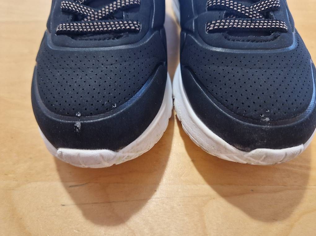Scarpe per ragazzi: Schuhe Skechers – Usato da Stalden (Sarnen) venduto da Xaendi4 1