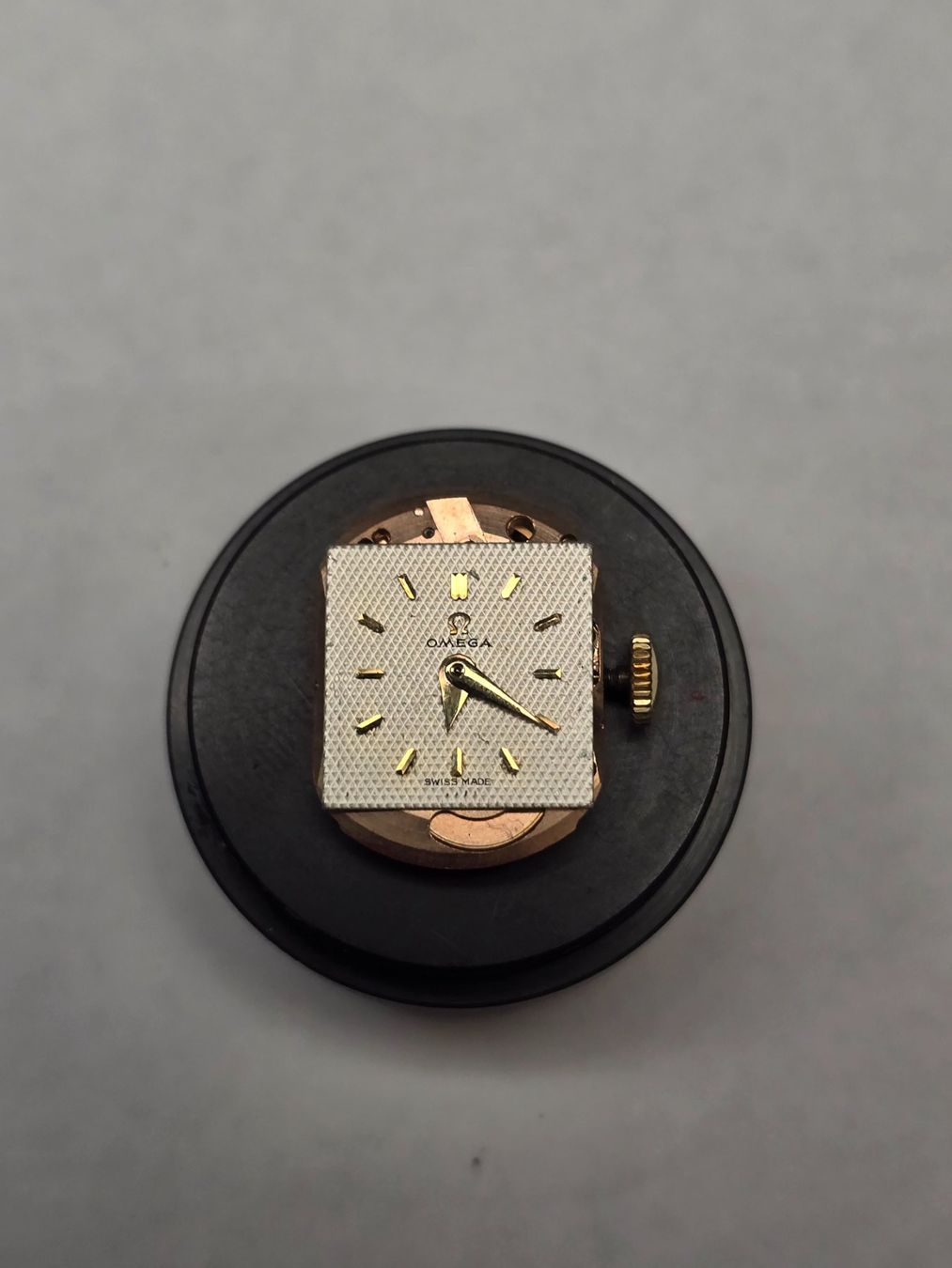 Omega Montres: Mouvement Omega 244 – D'occasion à Tramelan par Nirdan
