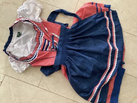 Wiesnkönig Dirndl mit Bluse