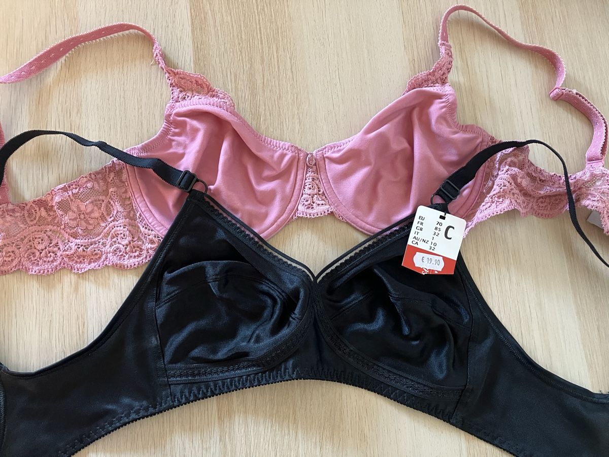 Triumph Altra biancheria intima: Reggiseno Triumph 70C e 75C – Nuovo (secondo la descrizione) da Lugano venduto da jfo_7lsm