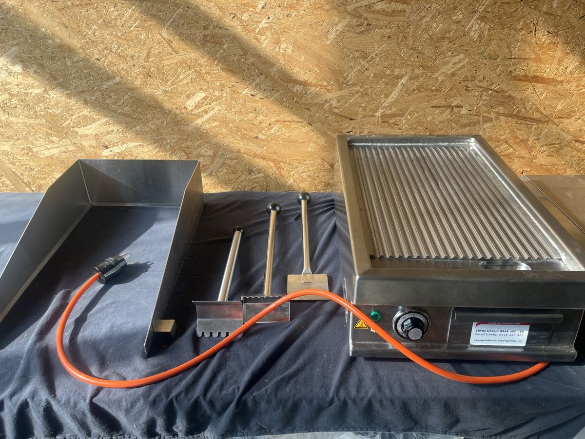 Elettrodomestici da cucina: Robuster Hugentobler/Aeschlimann Grill – Usato da Dittingen venduto da Cervolino77