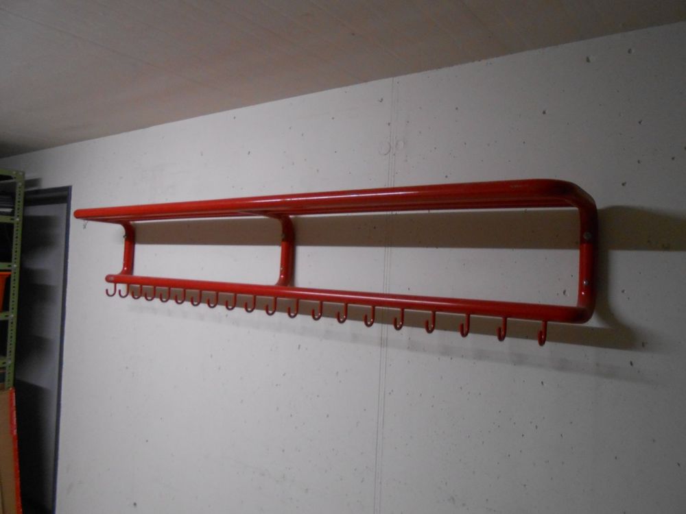  Foto zu Garderobe für Schule oder Kindergarten (Gebraucht) in Gipf-Oberfrick 
