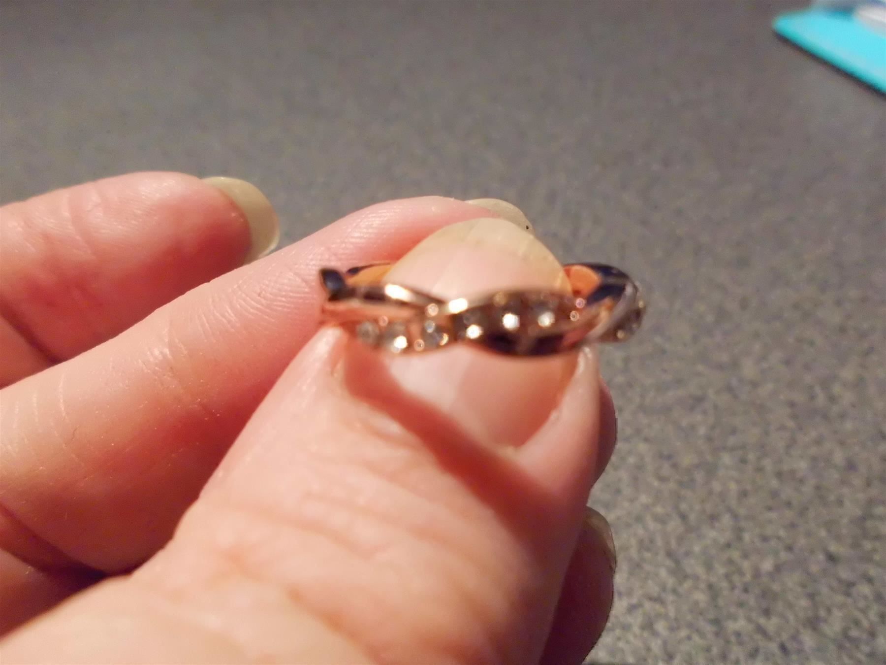 Anelli: Ring Farbe rosegold / goldig / Steinchen – Usato da Zürich venduto da Motzkuh 2