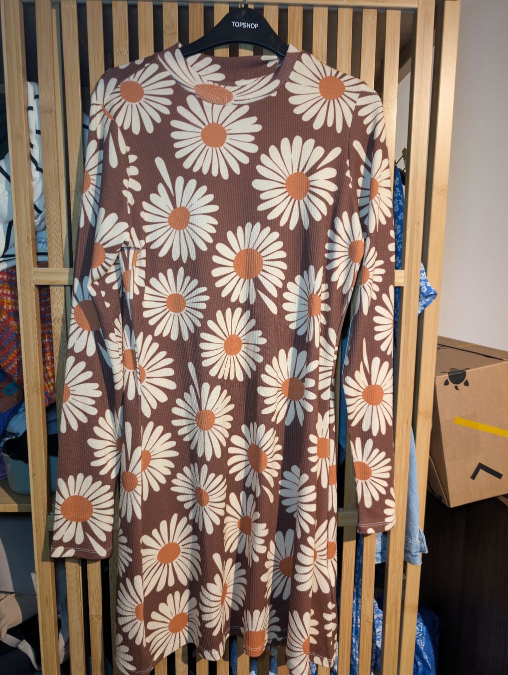 Billabong Vestiti: Billabong Kleid mit Blumenmuster, neu – Nuovo e nell'imballaggio originale da Birmenstorf AG venduto da foxy0815