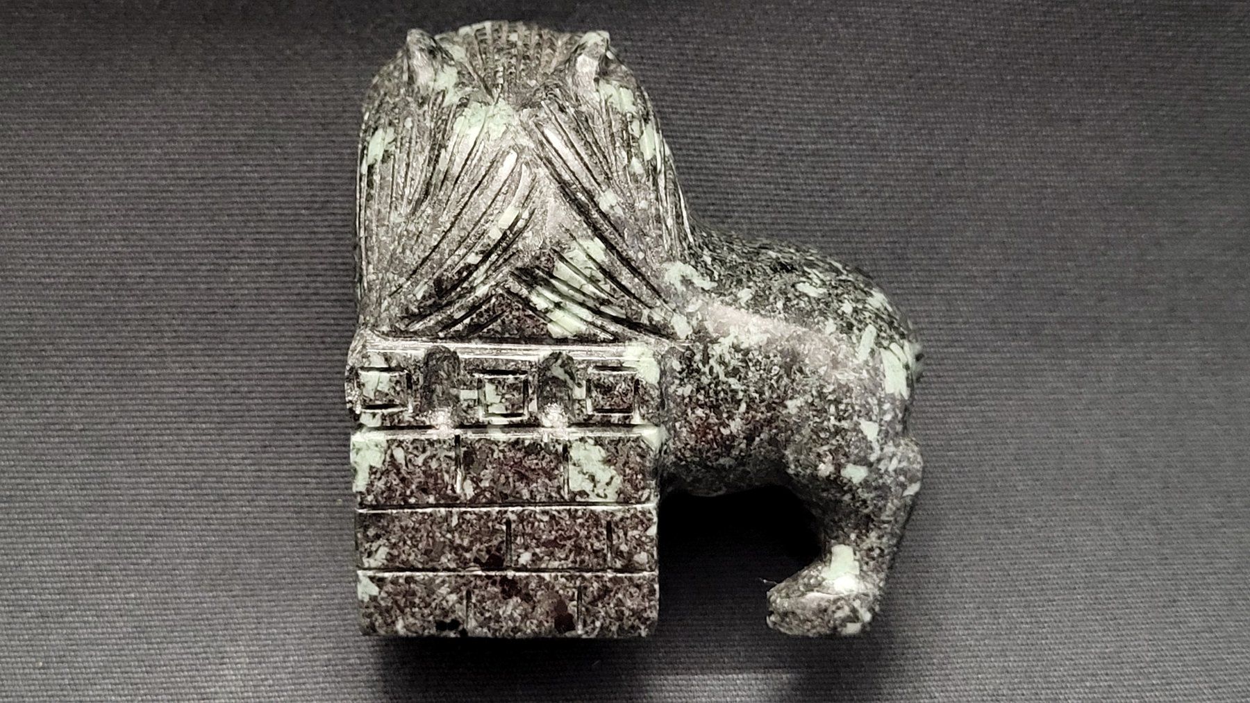 Figuren: Wächter-Löwe aus Stein – Gebraucht aus Basel von spinne02 7