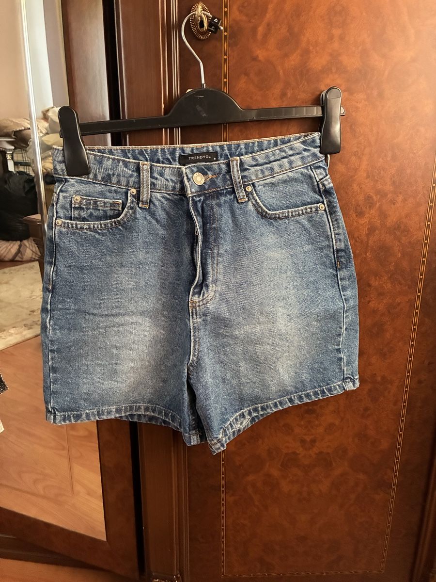 Jeans: Denim Short High waist – Neuf (Voir description) à Allschwil par eyl_bb8q 4