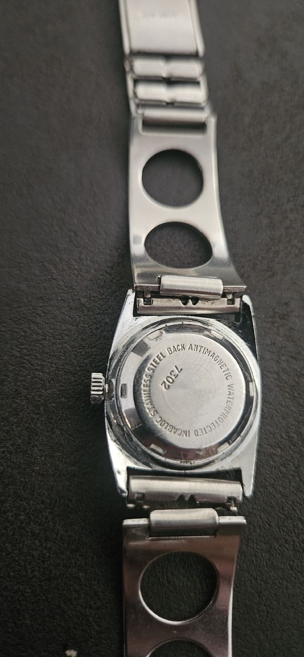 Montres: automatic Damen Uhr ADAP. läuft – D'occasion à Hägendorf par Poisonapple 3