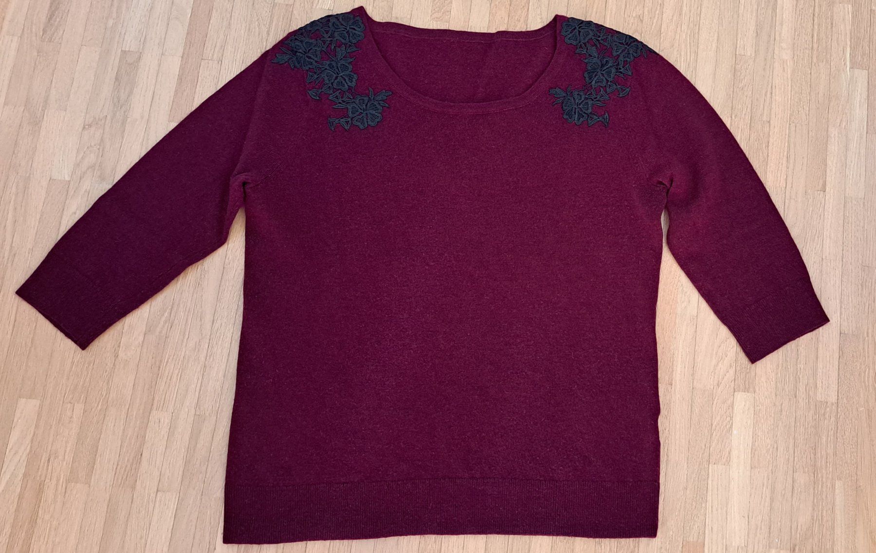Pullover & Sweatshirts: Elégant pullover bordeau en angora et laine – Gebraucht aus Le Mont-sur-Lausanne von olatiu