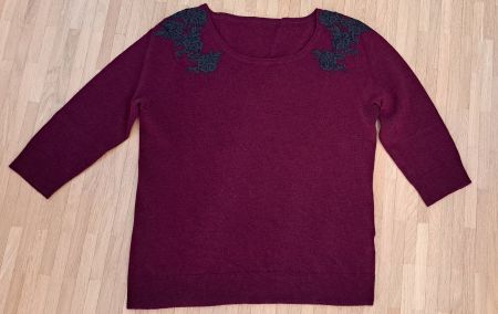 Elégant pullover bordeau en angora et laine