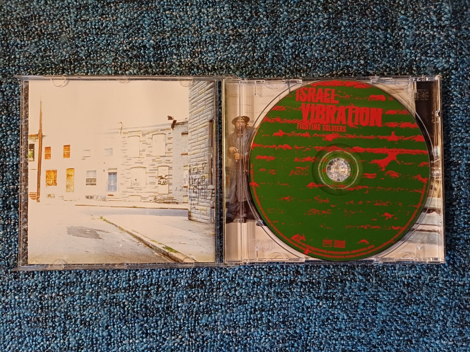 CDs: Israel Vibration  "Fighting soldiers" CD – Neu (gemäss Beschreibung) aus Begnins von Drastic-Sound 2