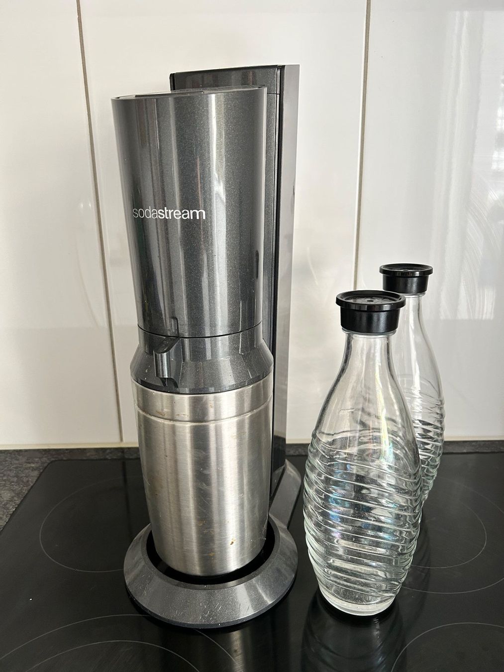 Sodastream Küchengeräte: SodaStream Wassersprudler mit 2 Glasflaschen – Gebraucht aus Bern von ipds