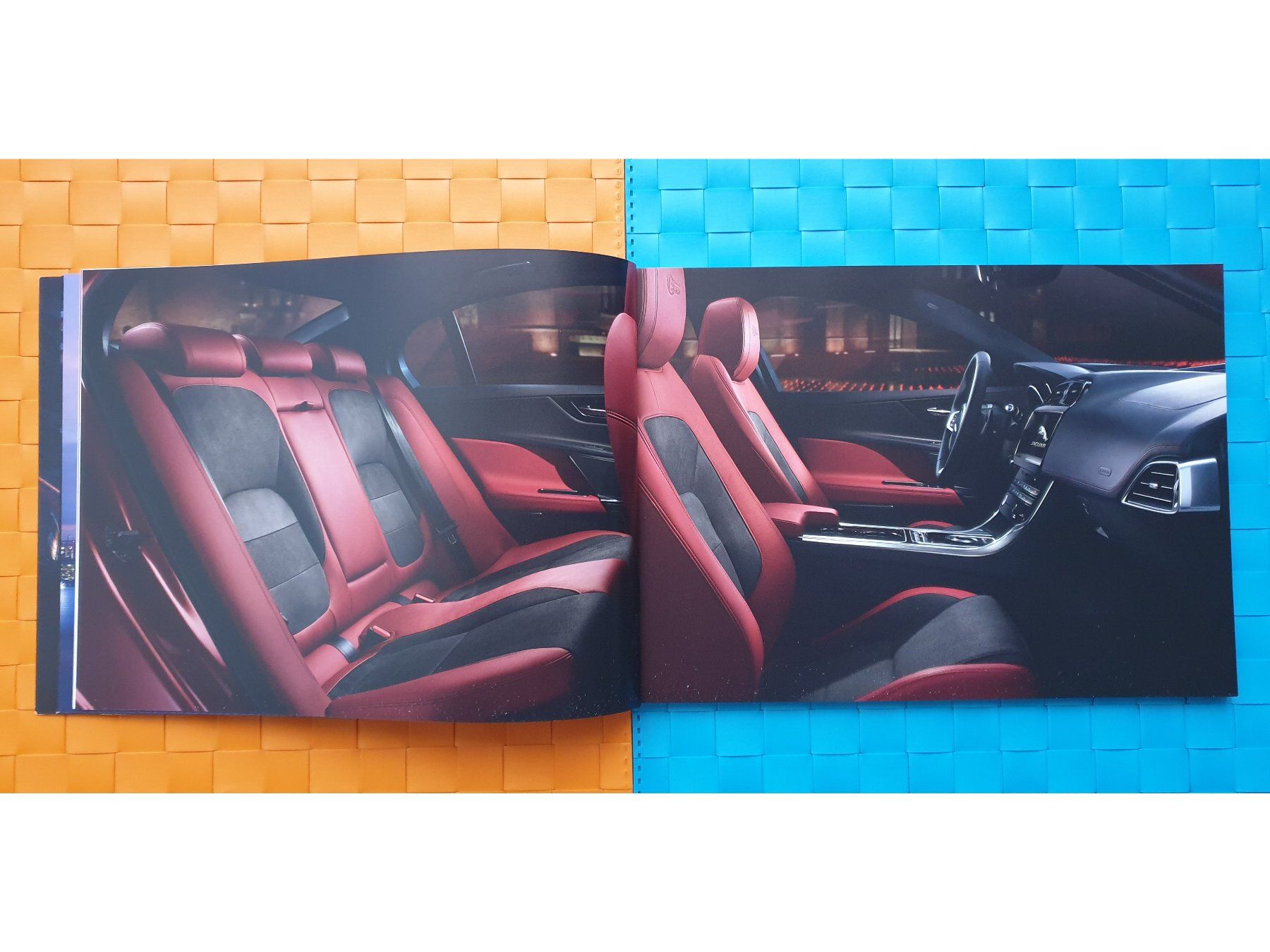Riviste & Magazine: JAGUAR XE 2016 - Prospekt / Catalogue / Catalogo – Nuovo (secondo la descrizione) da Viganello venduto da CARLiteratur 3