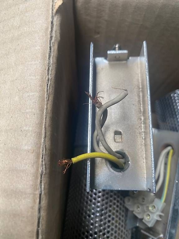 Lampade: 18 Lampes en métal 12 Volts – Usato da Chamoson venduto da a_laroyale 1