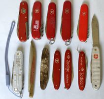 Lot de 12 couteaux de poche