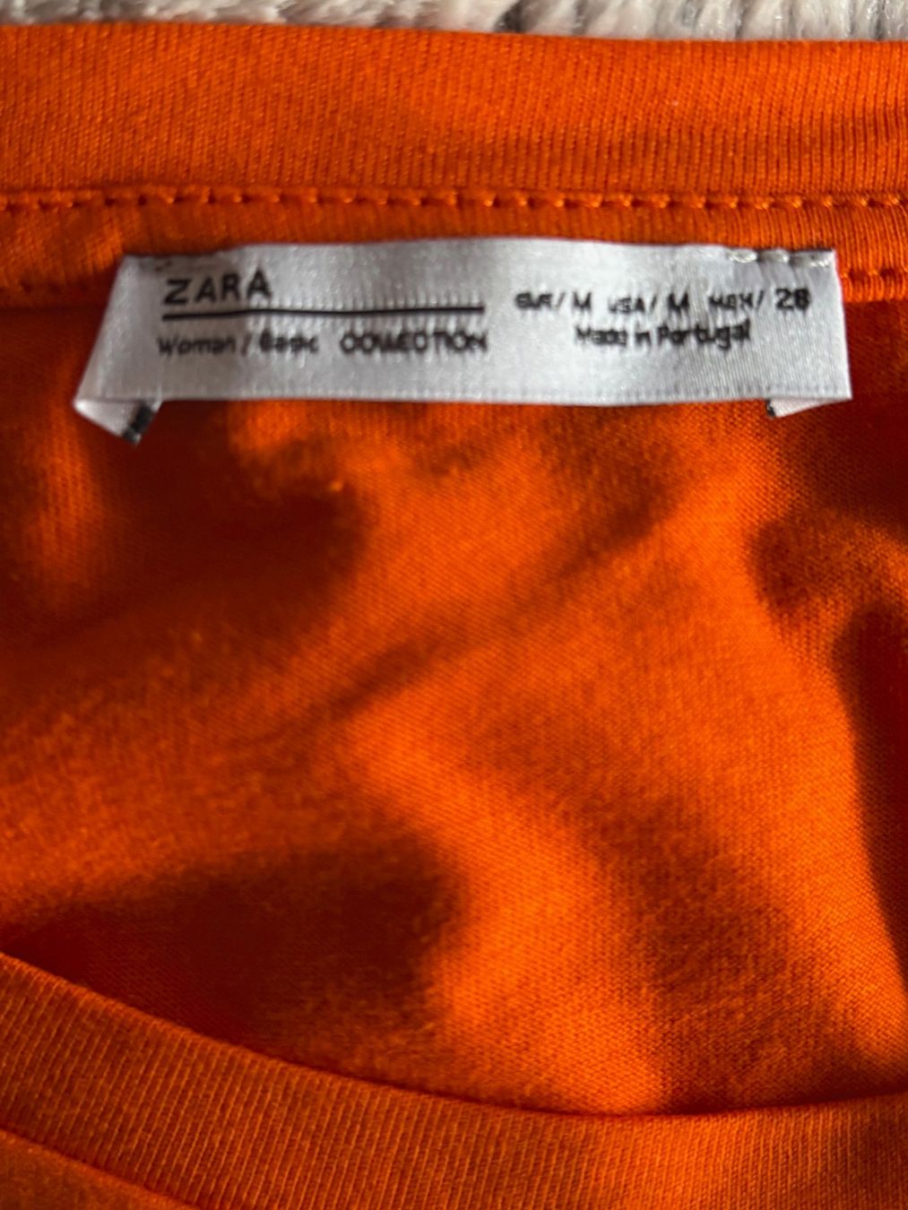 Zara T-shirt: T'shirt orange Zara, taille M – Usato da Grand-Lancy venduto da hip_2rbd 2
