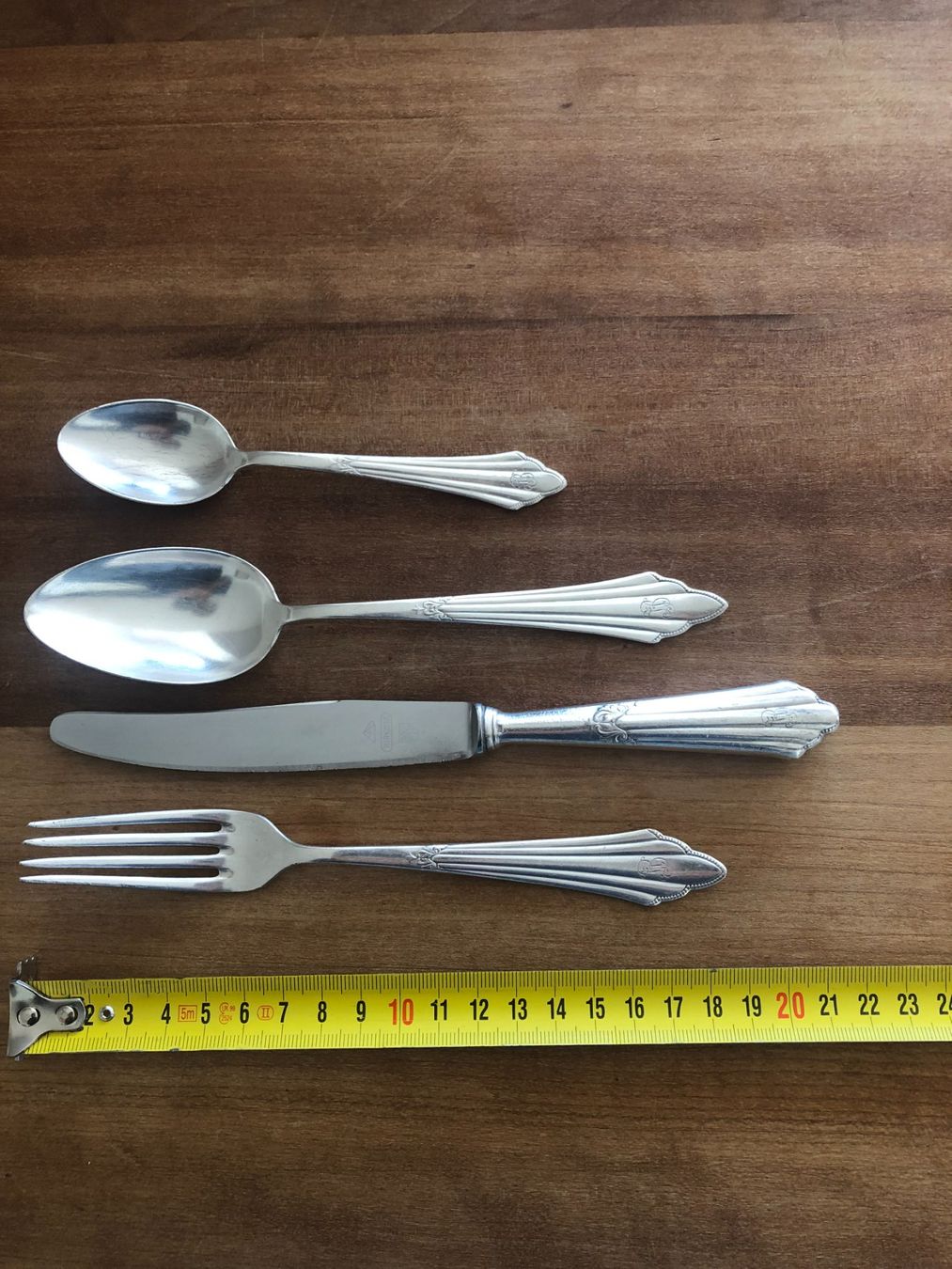 Couverts: Altes versilbertes Besteck-Set, 4-teilig – D'occasion à Samstagern par TAAF 2
