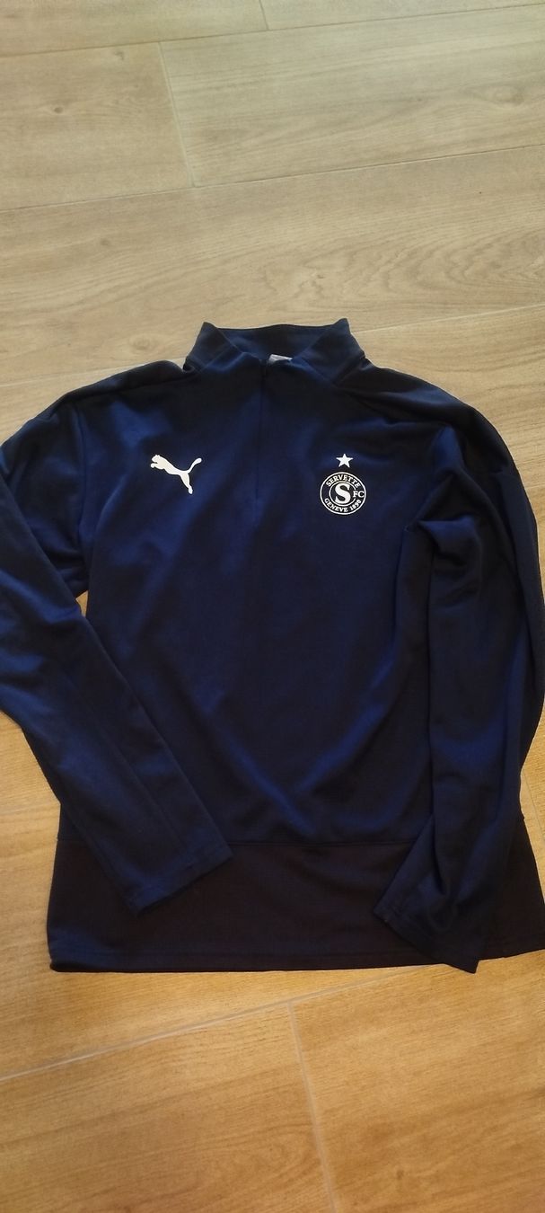 Puma Canottiere & Pantaloni: maillot Servette FC , taille M – Usato da Genève venduto da Octo-puces