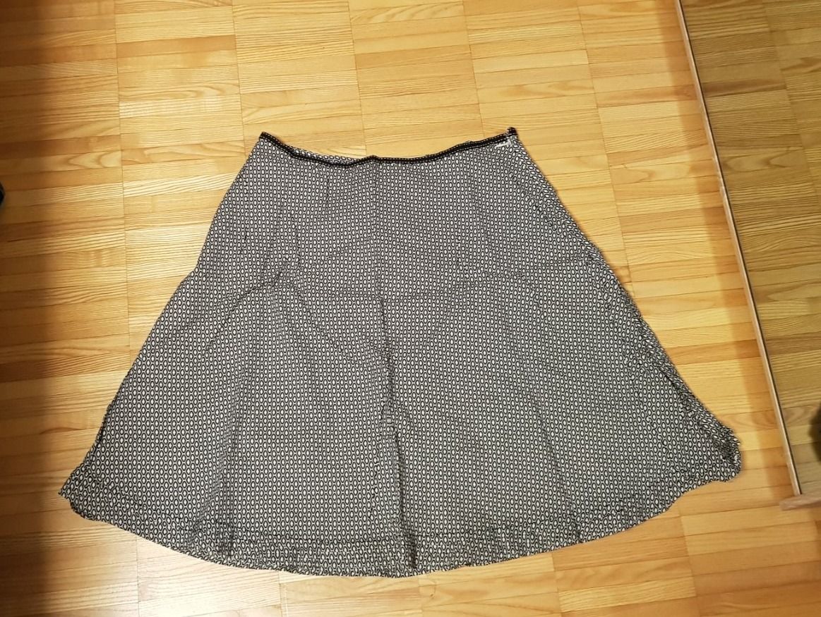 Esprit Röcke: Rock Jupe Esprit Gr.36 neu – Gebraucht aus Embrach von Lilly2021