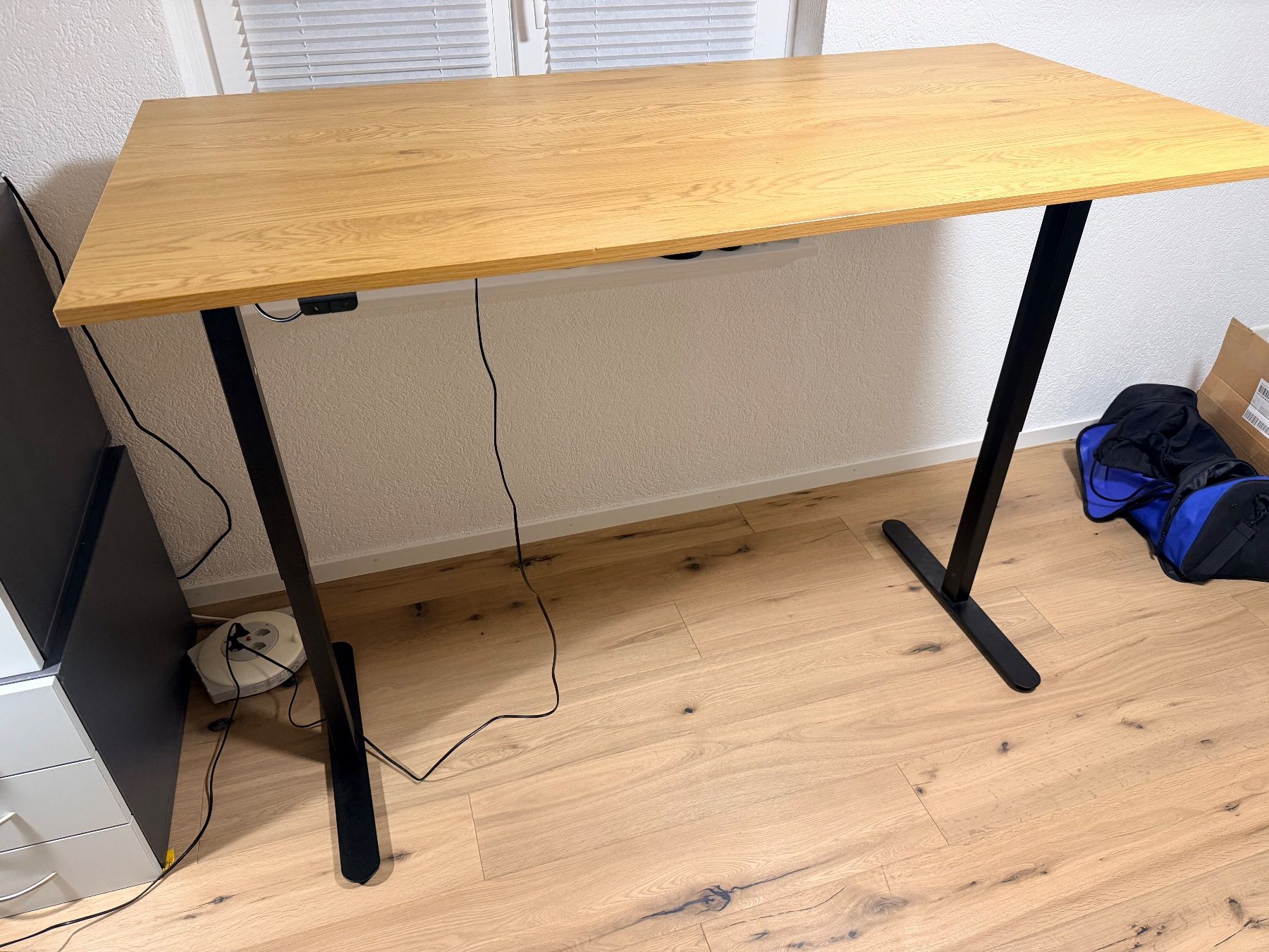Jysk Scrivanie: Adjustable Standing Desk - Oak Wood - Perfect Condition – Usato da Amriswil venduto da alv_9q2c 3
