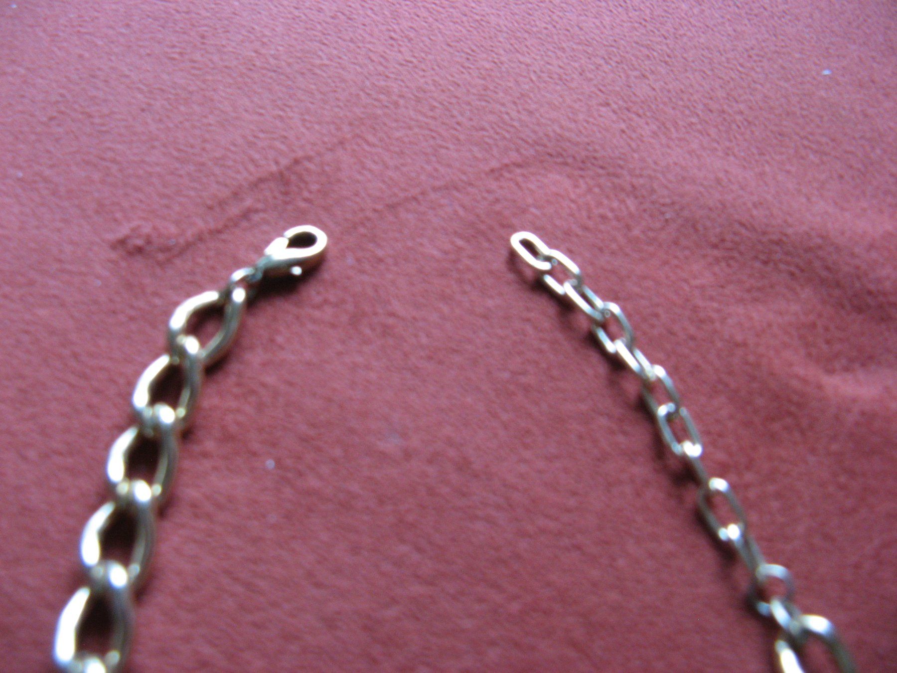 Colliers: Paris Halskette – D'occasion à Zürich par apil 2