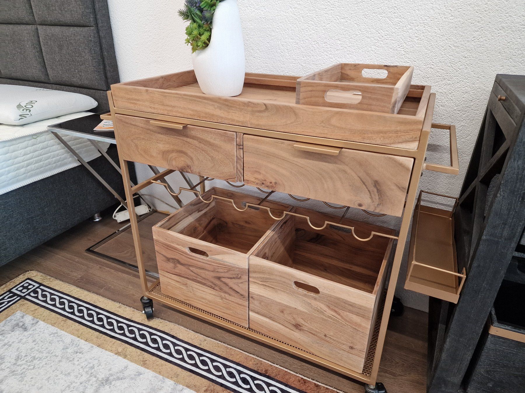 Console: Weinwagen - Massiv Holz mit Gold – Nuovo (secondo la descrizione) da Oensingen venduto da directshop24 1
