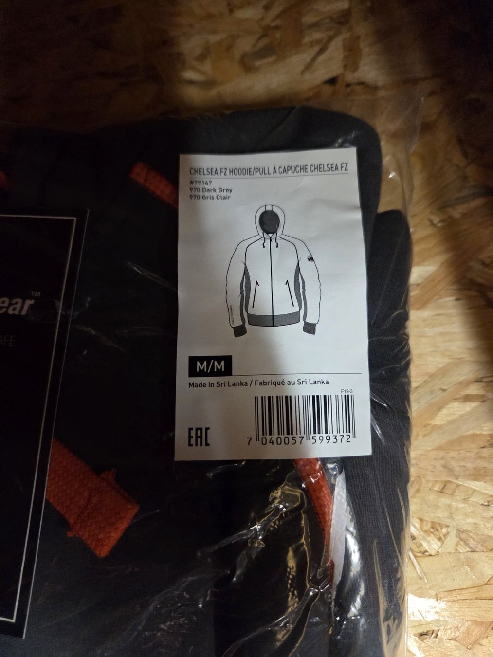 Helly Hansen Jacken: Helly Hansen – Neu und originalverpackt aus Unterkulm von PrinZicken