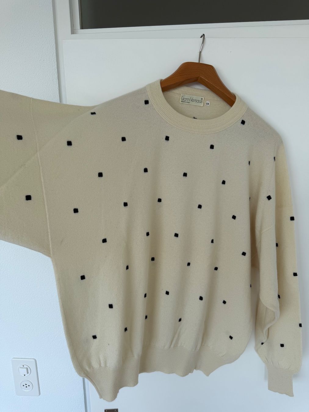 Versace Pullover & Sweatshirts: Gianni Versace Pullover vintage – Gebraucht aus Wallisellen von max.mil 1