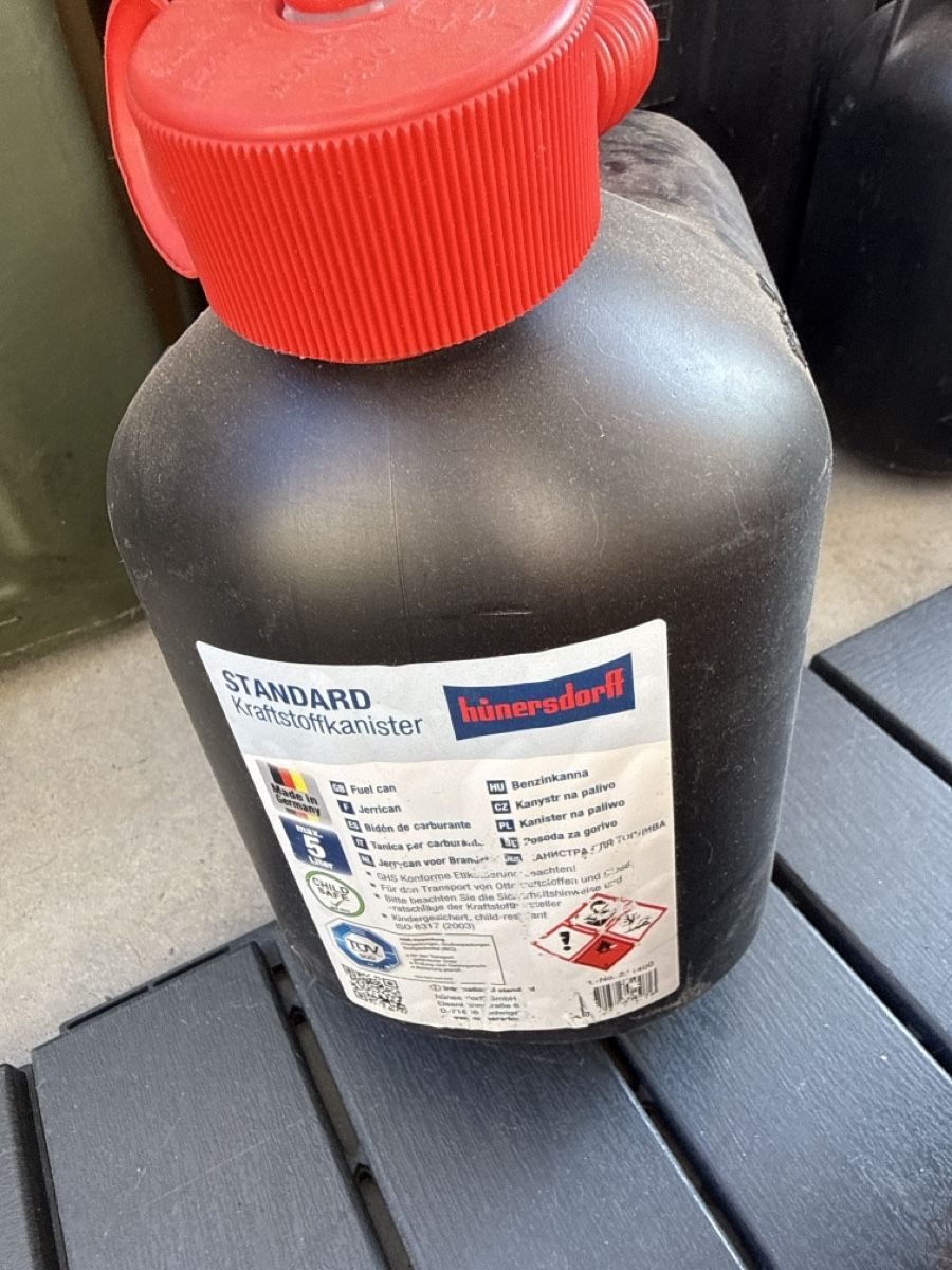 Benzinkanister: Jerrican 5l – Gebraucht aus Plasselb von val_6dkn 1